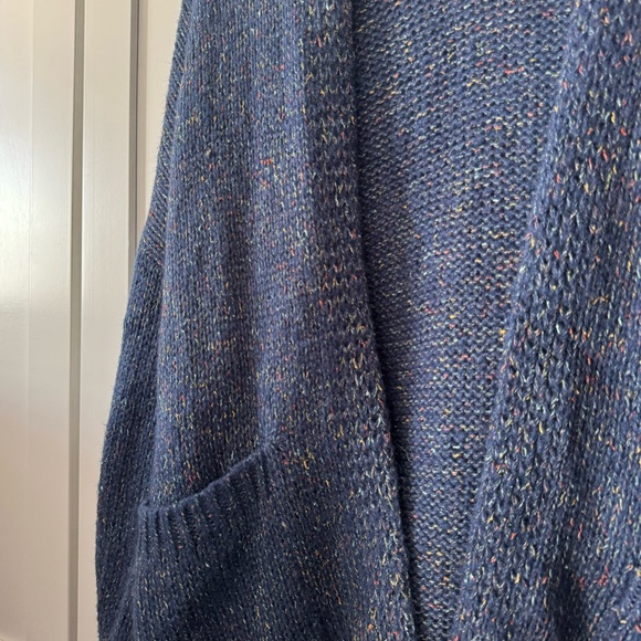 HYFVE Cardigan - Picture 2 of 2